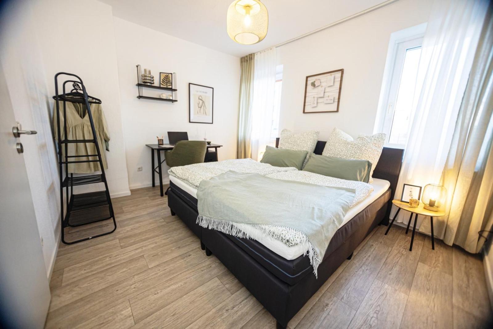Blossfeld-Apartments Geraeumige Stadtoase Mitten Im Zentrum Mit 3 Schlafzimmern, Gratis Parkplatz, W-Lan, Netflix Jena Exteriér fotografie