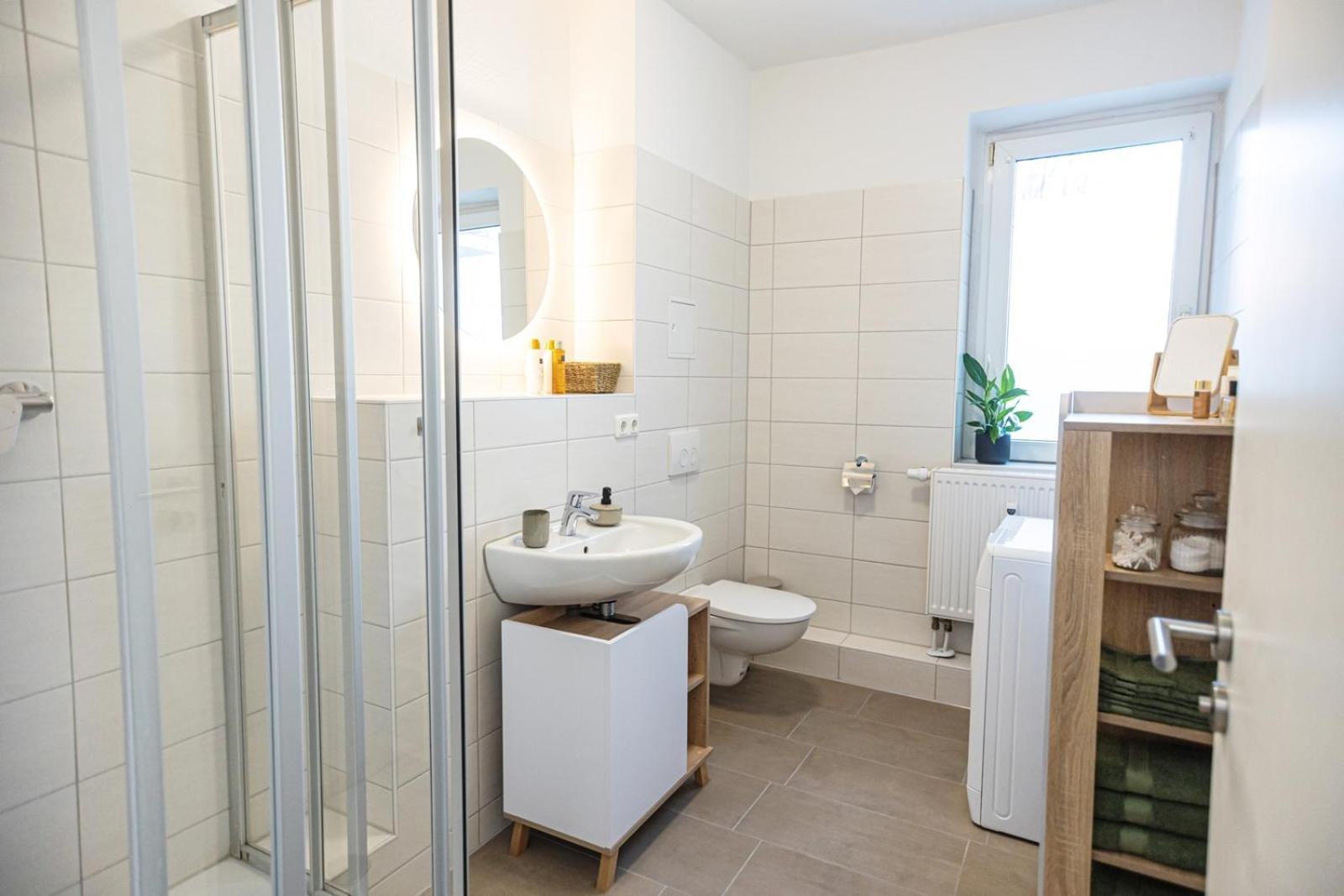 Blossfeld-Apartments Geraeumige Stadtoase Mitten Im Zentrum Mit 3 Schlafzimmern, Gratis Parkplatz, W-Lan, Netflix Jena Exteriér fotografie